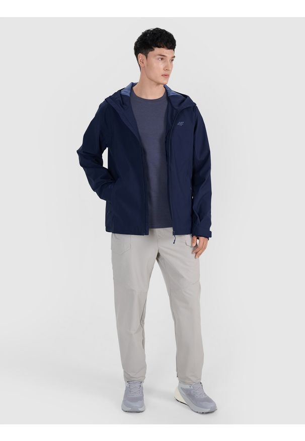 4f - 4F Kurtka przejściowa membrana 5000 męska - granatowa S. Okazja: na co dzień. Typ kołnierza: kaptur. Kolor: niebieski. Materiał: tkanina, materiał, dzianina, syntetyk. Wzór: gładki. Styl: casual, klasyczny, sportowy
