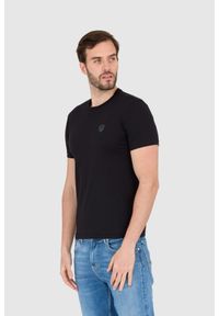 EA7 Emporio Armani - EA7 Czarna koszulka męska z naszywką z logo, Rozmiar M. Kolor: czarny. Wzór: aplikacja #3