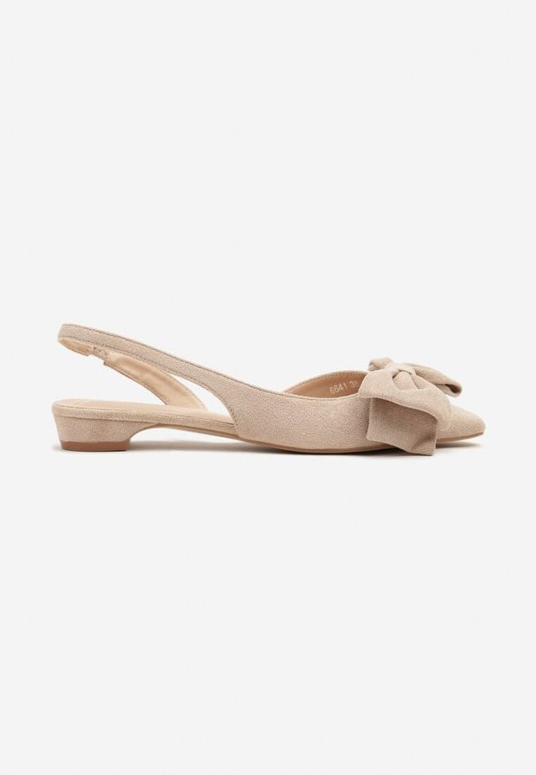Born2be - Beżowe Płaskie Sandały Bez Pięty Ozdobione Kokardą Lealiwin. Okazja: na co dzień. Kolor: beżowy. Wzór: aplikacja. Styl: elegancki, casual
