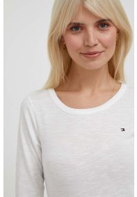 TOMMY HILFIGER - Tommy Hilfiger longsleeve bawełniany kolor beżowy. Kolor: beżowy. Materiał: bawełna. Długość rękawa: długi rękaw. Wzór: aplikacja. Styl: klasyczny #3