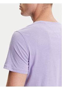 Tommy Jeans T-Shirt DM0DM04411 Fioletowy Slim Fit. Kolor: fioletowy. Materiał: bawełna #4