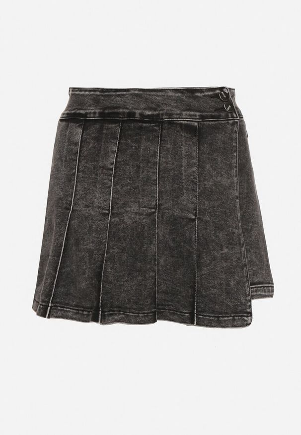 Born2be - Czarne Bawełniane Spódnico-Szorty Jeansowe Ozdobione Plisami Tulvesin. Okazja: na co dzień. Stan: podwyższony. Kolor: czarny. Materiał: bawełna, jeans. Wzór: aplikacja. Styl: elegancki, casual