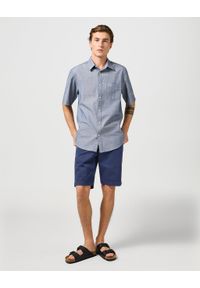 Wrangler - MESKIE SPODENKI WRANGLER CHINO SHORT NAVY 112362348. Okazja: na co dzień. Materiał: elastan, len, materiał, bawełna, skóra. Długość: do kolan. Sezon: lato. Styl: casual, klasyczny #4