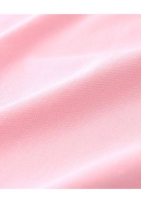 GANT - Różowa koszulka polo. Okazja: na spacer. Typ kołnierza: polo. Kolor: różowy, wielokolorowy, fioletowy. Materiał: bawełna, prążkowany. Sezon: wiosna. Styl: klasyczny, wakacyjny, elegancki #4