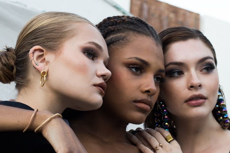 Giorgio Armani – zobacz kolekcje marek luksusowego domu mody z Włoch!