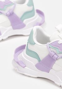 Renee - Fioletowe Sneakersy z Ozdobnym Sznurowaniem i Taśmami Larvel. Kolor: fioletowy #3