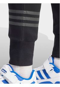 Adidas - adidas Spodnie dresowe Street Neuclassics IS2812 Czarny Regular Fit. Kolor: czarny. Materiał: bawełna #6