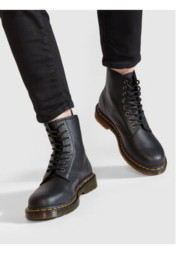 Dr. Martens Glany 1460 11822002 Czarny. Kolor: czarny. Materiał: skóra