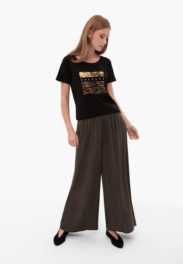 Volcano - Koszulka z nadrukiem T-QUEEN. Okazja: na co dzień. Kolor: czarny. Materiał: bawełna, jeans, materiał, elastan. Wzór: nadruk. Styl: glamour, klasyczny, casual