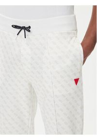 Guess Spodnie dresowe Z2BB05 K7122 Biały Regular Fit. Kolor: biały. Materiał: syntetyk, bawełna #5