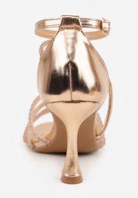 Renee - Szampańskie Eleganckie Sandały VICES na Klepsydrowym Obcasie z Ozdobnymi Cyrkoniami Solenne. Zapięcie: pasek. Kolor: złoty. Materiał: satyna. Obcas: na obcasie. Styl: elegancki. Wysokość obcasa: średni #2