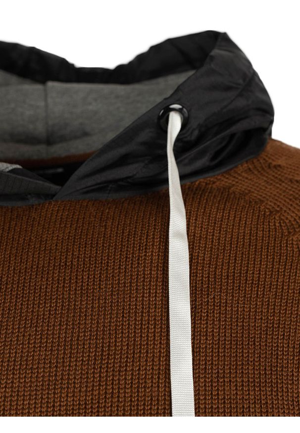 Takeshy Kurosawa Sweter "With Hood" | 83149 | Maglia | Mężczyzna | Brązowy. Okazja: na co dzień. Kolor: brązowy. Materiał: akryl, wełna. Wzór: aplikacja. Styl: casual