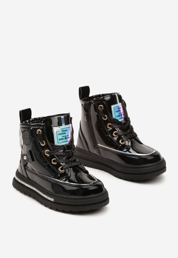 Born2be - Czarne Sznurowane Płaskie Botki Lakierowane z Metaliczną Nicią Cyrkoniami i Brokatem Siallina. Okazja: na co dzień. Kolor: czarny. Materiał: lakier. Styl: casual, klasyczny