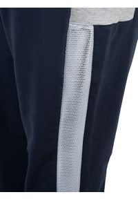 Bikkembergs Spodnie | C 1 44S GS E B054 | Mężczyzna | Granatowy. Okazja: na co dzień. Kolor: niebieski. Materiał: bawełna, elastan. Wzór: aplikacja. Styl: casual #3