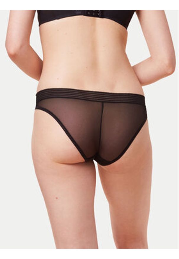Triumph Komplet fig Tempting Sheer 10218591 Czarny. Kolor: czarny. Materiał: syntetyk