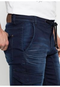 bonprix - Bermudy dżinsowe ze stretchem, regular fit. Kolor: niebieski. Styl: elegancki #3