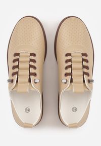 Born2be - Ciemnobeżowe Wsuwane Tenisówki z Perforacją i Podeszwą z Bieżnikiem Illanya. Okazja: na co dzień. Zapięcie: bez zapięcia. Kolor: beżowy. Materiał: jeans. Szerokość cholewki: normalna. Styl: casual, klasyczny #4