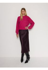Reserved - Sweter z raglanowymi rękawami - fuksja. Kolor: różowy. Materiał: dzianina. Długość rękawa: raglanowy rękaw. Wzór: ażurowy