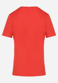 Born2be - Czerwony Bawełniany T-shirt o Klasycznym Kroju z Okrągłym Dekoltem Ethelina. Kolor: czerwony. Materiał: bawełna. Styl: klasyczny #5