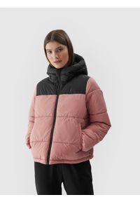 4f - Kurtka zimowa puchowa z wypełnieniem syntetycznym damska. Typ kołnierza: kołnierzyk stójkowy, kaptur. Kolor: różowy. Materiał: syntetyk, puch. Sezon: zima #2