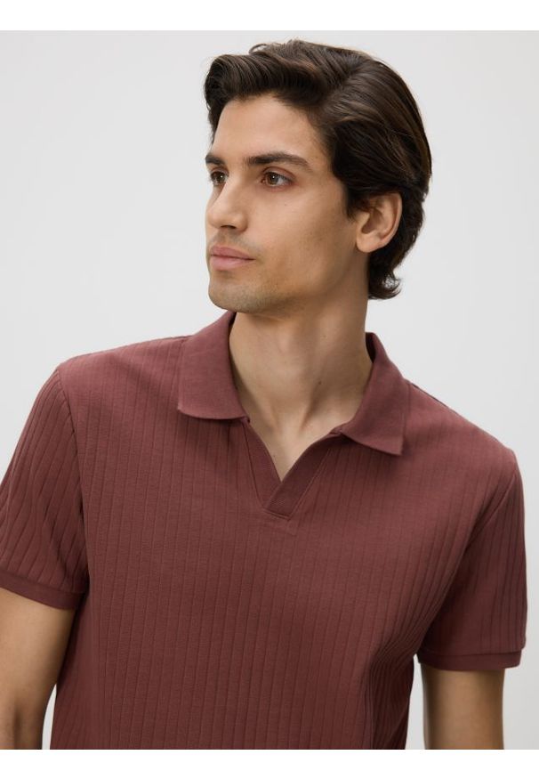 Reserved - Koszulka polo slim - brudny róż. Typ kołnierza: polo. Kolor: różowy. Materiał: dzianina, bawełna