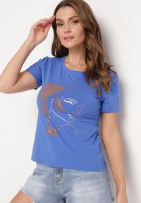 Born2be - Granatowy T-shirt z Bawełny z Krótkim Rękawem i Nadrukiem Tiaressa. Kolor: niebieski. Materiał: bawełna. Długość rękawa: krótki rękaw. Długość: krótkie. Wzór: nadruk. Styl: klasyczny, elegancki #5