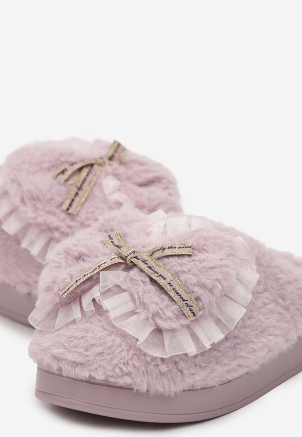 Born2be - Fioletowe Kapcie Pluszowe z Kokardką Xaverna. Okazja: na co dzień. Kolor: fioletowy. Materiał: dresówka. Styl: klasyczny, casual