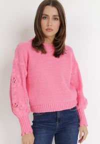 Born2be - Różowy Sweter Cesas. Kolor: różowy. Długość: długie. Wzór: aplikacja. Styl: klasyczny