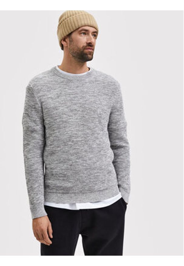 Selected Homme Sweter Vince 16059390 Szary Regular Fit. Kolor: szary. Materiał: bawełna