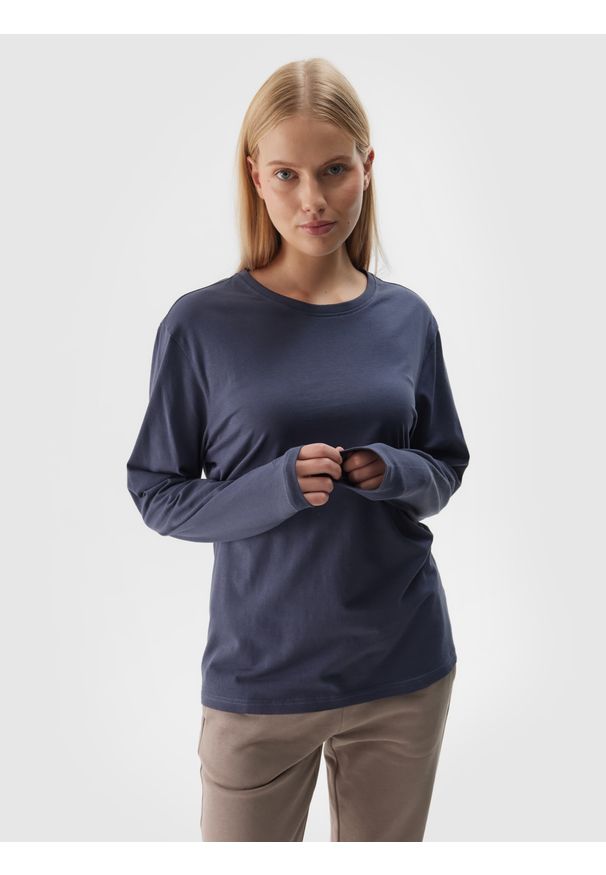 4f - 4F Longsleeve oversize uniseks - granatowy XL. Okazja: na co dzień. Kolor: niebieski. Materiał: bawełna, jersey, dzianina. Długość rękawa: długi rękaw. Długość: długie. Wzór: gładki, ze splotem. Styl: sportowy, klasyczny, casual