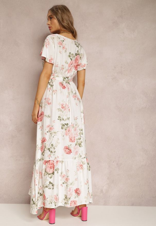 Renee - Biała Sukienka w Kwiaty o Kopertowym Kroju z Wiązanym Paskiem Iphene. Okazja: na imprezę, na co dzień. Typ kołnierza: dekolt w kształcie V. Kolor: biały. Długość rękawa: krótki rękaw. Wzór: kwiaty. Sezon: lato. Typ sukienki: kopertowe. Styl: casual, elegancki