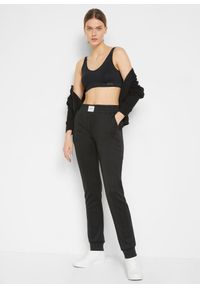 bonprix - Spodnie sportowe, szybkoschnące. Kolor: czarny. Styl: sportowy #2