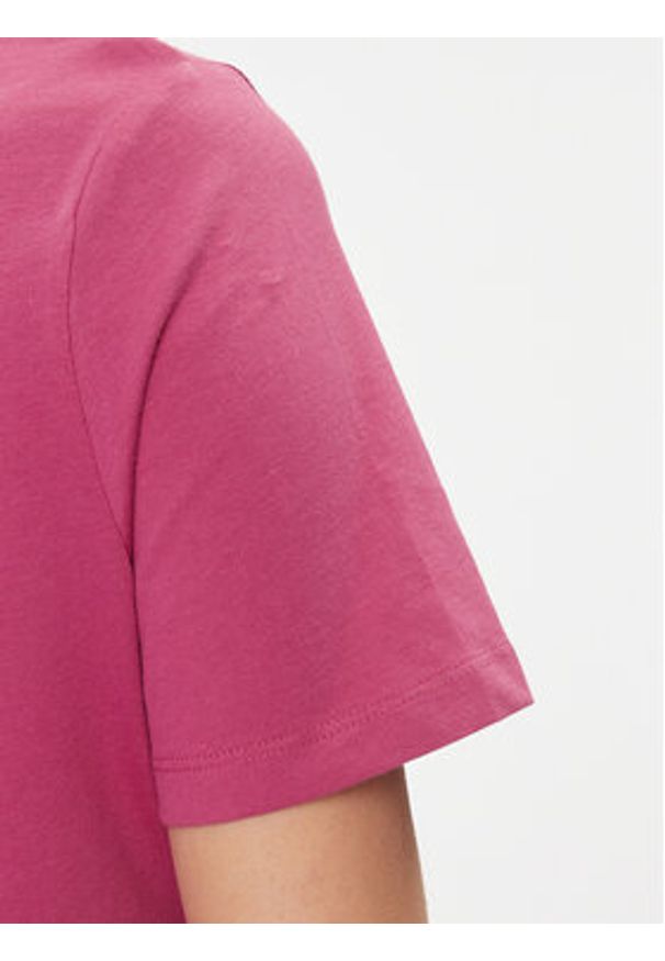 Reebok T-Shirt IM4093 Różowy. Kolor: różowy. Materiał: bawełna