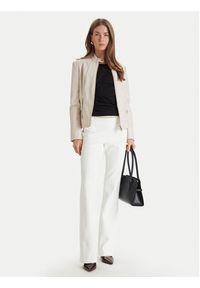 Guess Kurtka z imitacji skóry W6RL52 WL850 Écru Regular Fit. Kolor: kremowy. Materiał: skóra #4