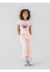 4f - Spodnie dresowe joggery dziewczęce. Kolor: różowy. Materiał: dresówka #1