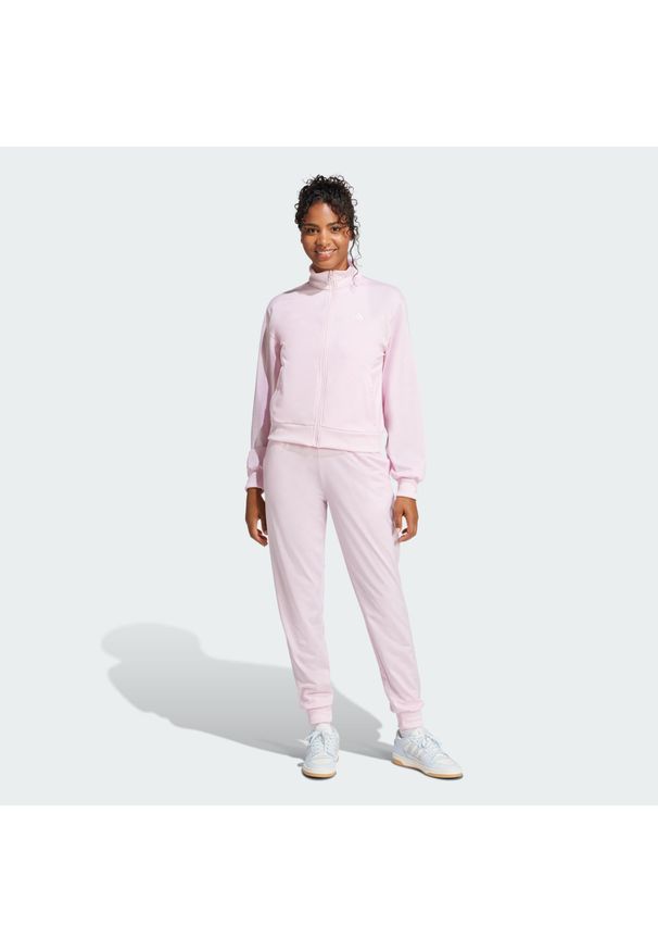 Adidas - Dres Essentials Feel Cozy. Kolor: różowy. Materiał: dresówka. Sport: fitness