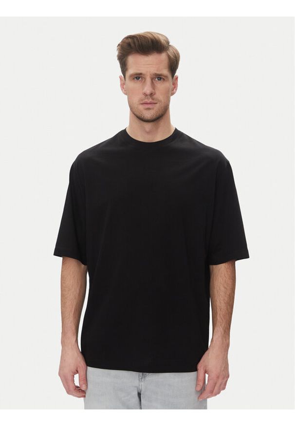 Armani Exchange T-Shirt XM000576 AF10364 UC001 Czarny Loose Fit. Kolor: czarny. Materiał: bawełna