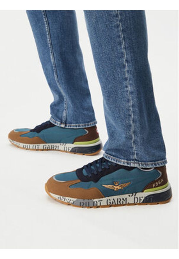 Aeronautica Militare Sneakersy 261SC0276UCT04327 Brązowy. Kolor: brązowy. Materiał: materiał