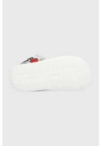TOMMY HILFIGER - Tommy Hilfiger sandały dziecięce kolor biały. Zapięcie: rzepy. Kolor: biały. Materiał: materiał #3