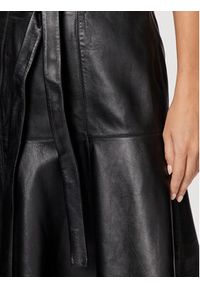 Calvin Klein Spódnica skórzana K20K205820 Czarny Regular Fit. Kolor: czarny. Materiał: skóra #5