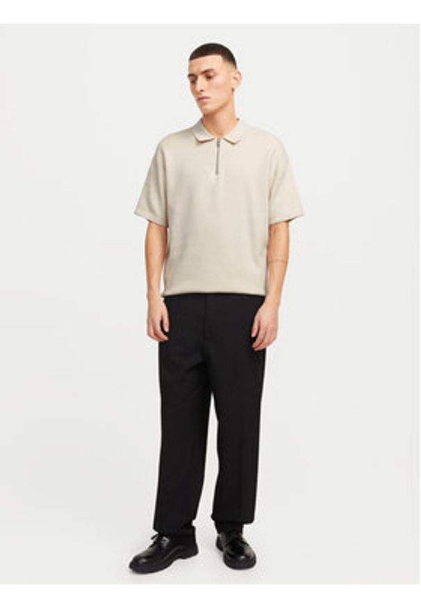 Jack & Jones Polo Troy 12269617 Beżowy Relaxed Fit. Typ kołnierza: polo. Kolor: beżowy. Materiał: bawełna