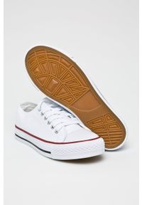 Answear Lab - Answear - Tenisówki. Nosek buta: okrągły. Zapięcie: sznurówki. Kolor: biały