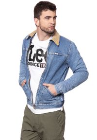 Wrangler - KURTKA JEANSOWA WRANGLER HAWKINS JACKET STONE BLUE W458ER255. Kolor: niebieski. Materiał: jeans