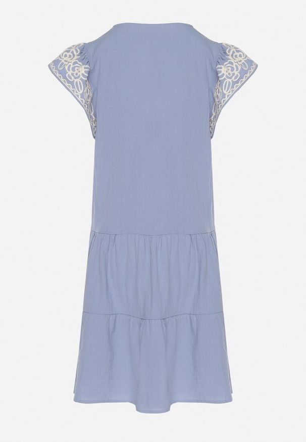 Born2be - Jasnoniebieska Sukienka z Haftami w Stylu Boho z Bawełny Evitel. Kolor: niebieski. Materiał: bawełna. Długość rękawa: krótki rękaw. Wzór: haft. Sezon: lato. Styl: boho