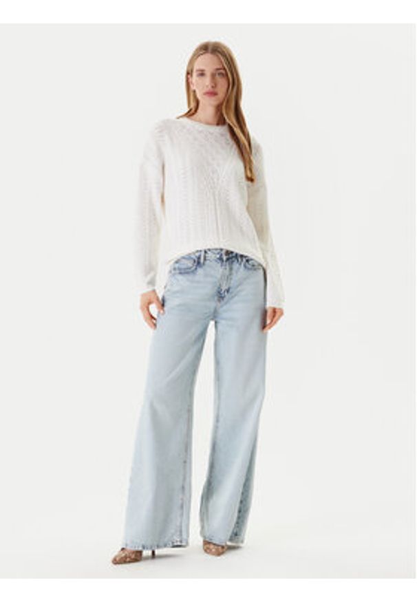 Guess Sweter W5YR56 Z2ZK2 Biały Regular Fit. Kolor: biały. Materiał: bawełna