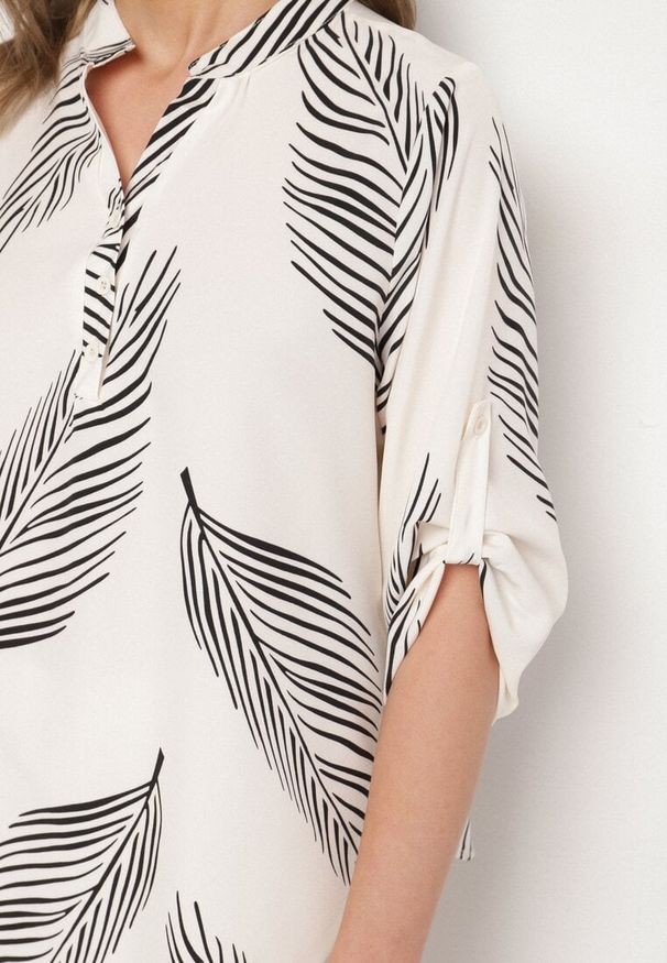 Born2be - Jasnobeżowa Koszula z Bawełną we Wzór Liści Lumavaie. Okazja: na co dzień. Kolor: beżowy. Materiał: bawełna. Styl: elegancki, casual