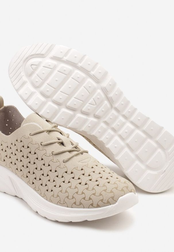 Born2be - Beżowe Sneakersy z Ażurową Cholewką Polmio. Okazja: na co dzień. Kolor: beżowy. Szerokość cholewki: normalna. Wzór: ażurowy. Sezon: lato