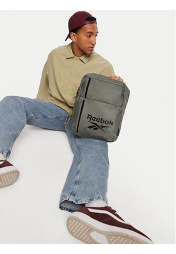 Reebok Plecak RBK-030-CCC-05 Szary. Kolor: szary. Materiał: materiał