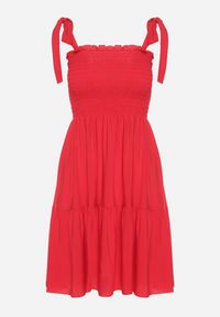 Born2be - Czerwona Bawełniana Sukienka z Elastyczną Górą i Wiązanymi Ramiączkami Tolimea. Okazja: na co dzień. Kolor: czerwony. Materiał: bawełna. Długość rękawa: na ramiączkach. Styl: klasyczny, casual, elegancki #7