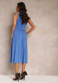 Renee - Niebieska Sukienka z Kopertowym Dekoltem i Plisowanym Dołem Anamarie. Kolor: niebieski. Długość rękawa: bez rękawów. Typ sukienki: kopertowe. Długość: midi #3